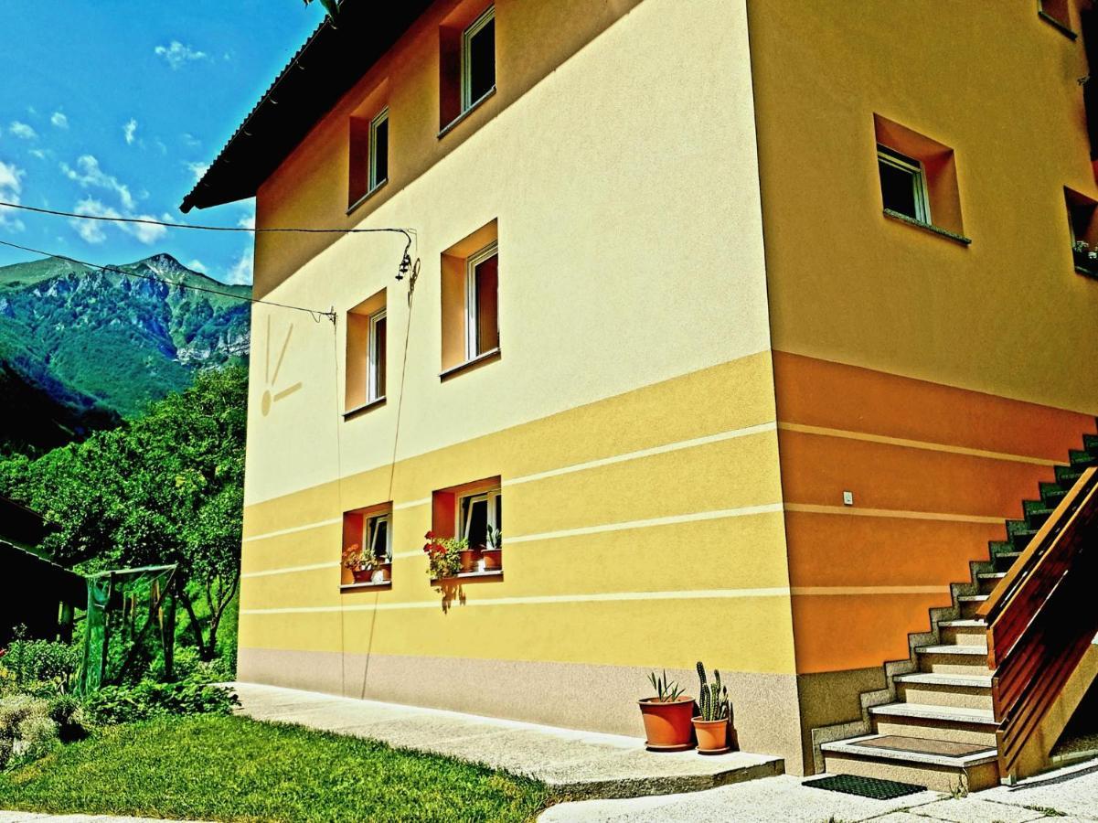Apartment And Garden House Among The Mountains Podbrdo Εξωτερικό φωτογραφία